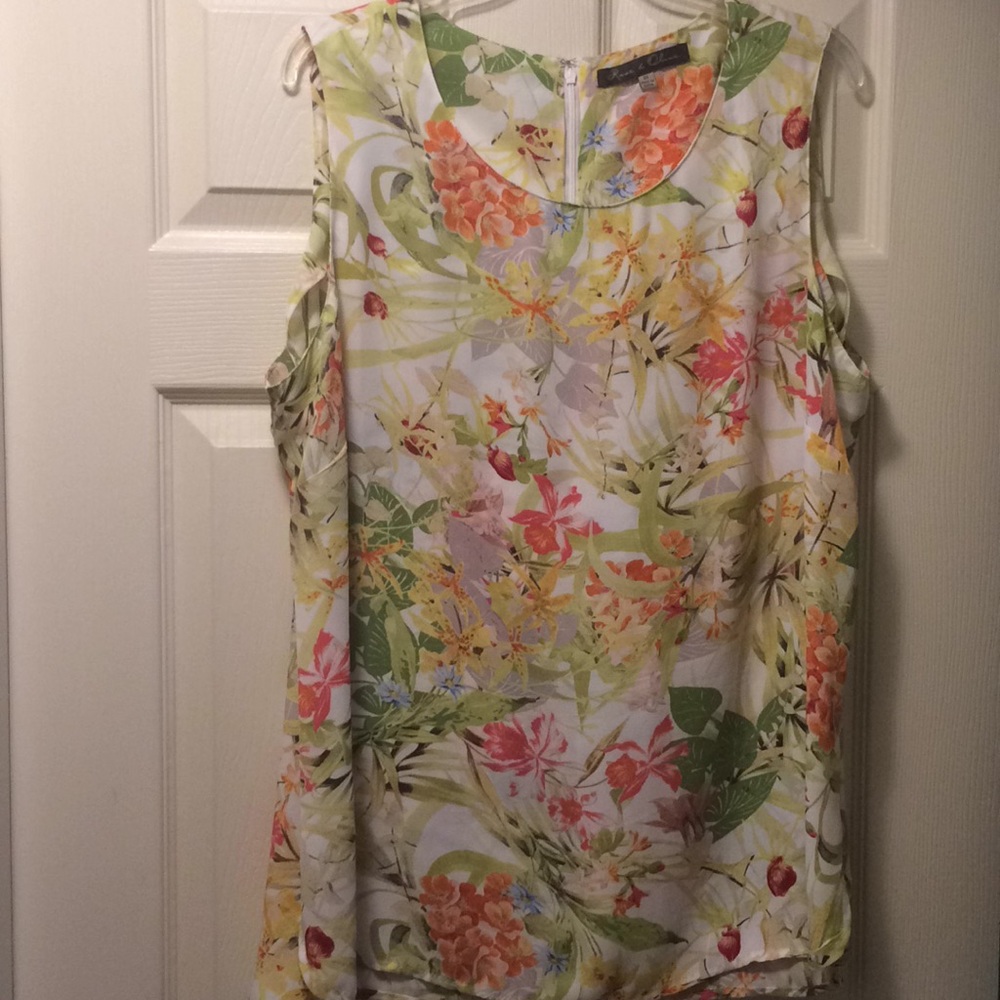 Summer sleeveless Top